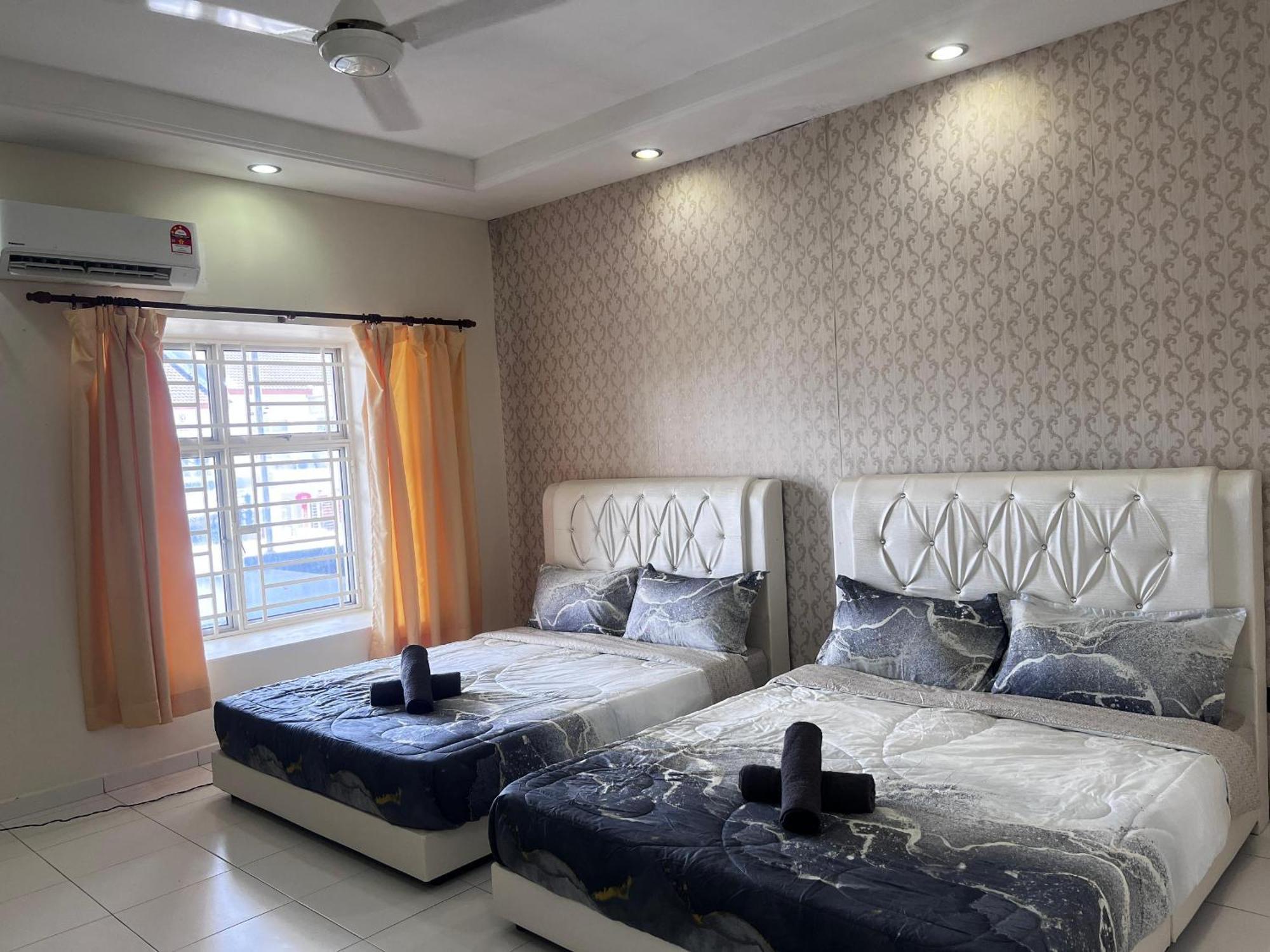 Rumah percutian Setia 9 Austin Near Longsing Yijia Helixuan New Cathay Restaurant *